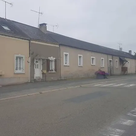 Maison De Bourg Avec Exterieur.