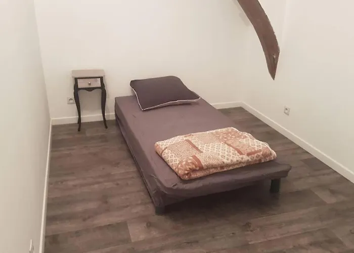 Maison De Bourg Avec Exterieur. * Grez-en-Bouere