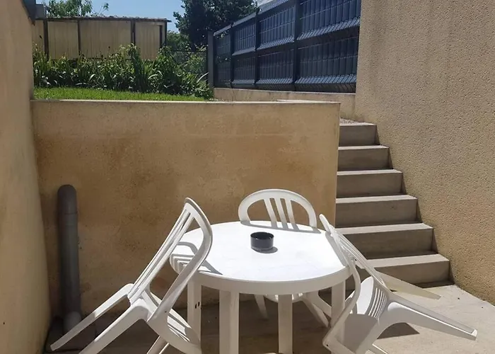 Apartamento Maison De Bourg Avec Exterieur. Grez-en-Bouere