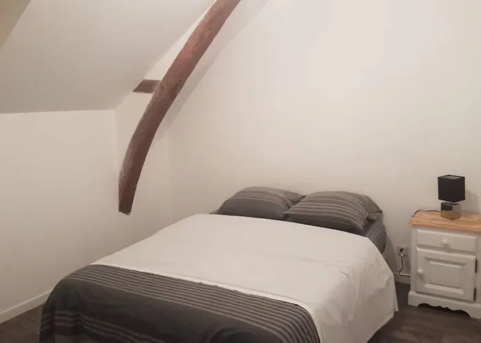 Maison De Bourg Avec Exterieur. Grez-en-Bouere