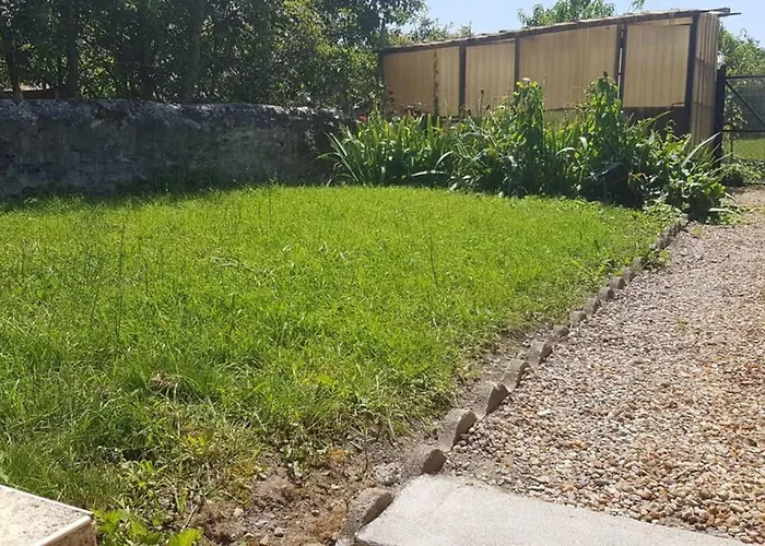 Maison De Bourg Avec Exterieur. Apartamento Grez-en-Bouere